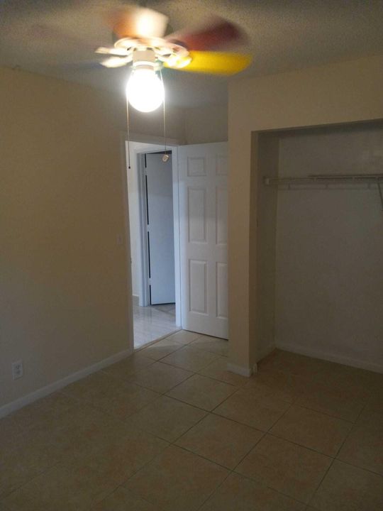 For Rent: $2,900 (2 beds, 2 baths, 1037 Square Feet)