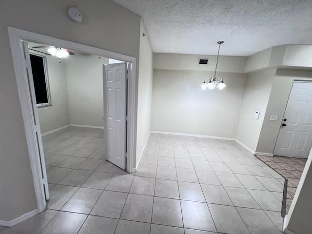 For Rent: $2,300 (3 beds, 2 baths, 1201 Square Feet)