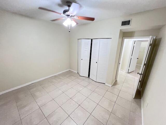 For Rent: $2,300 (3 beds, 2 baths, 1201 Square Feet)