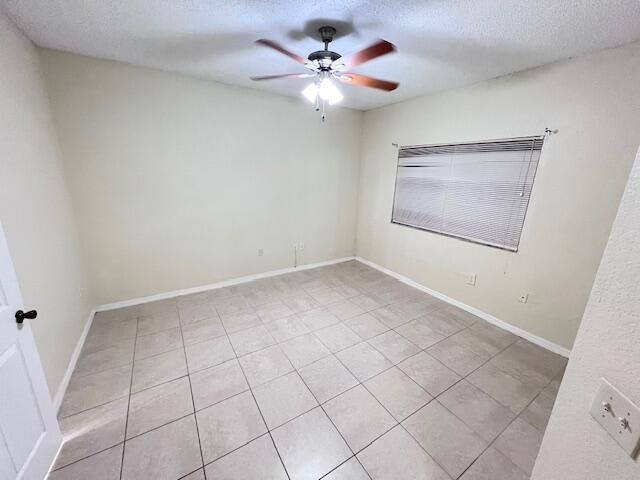 For Rent: $2,300 (3 beds, 2 baths, 1201 Square Feet)