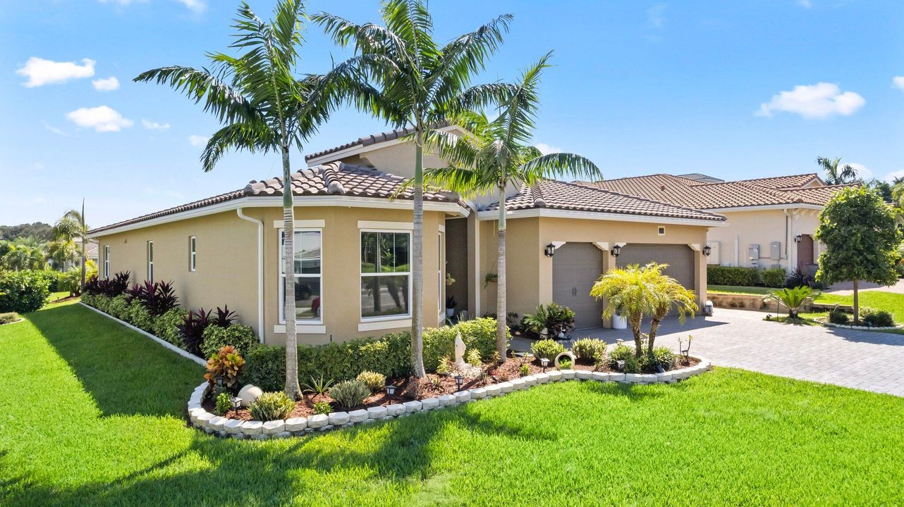 Active With Contract: $1,475,000 (4 beds, 3 baths, 3055 Square Feet)