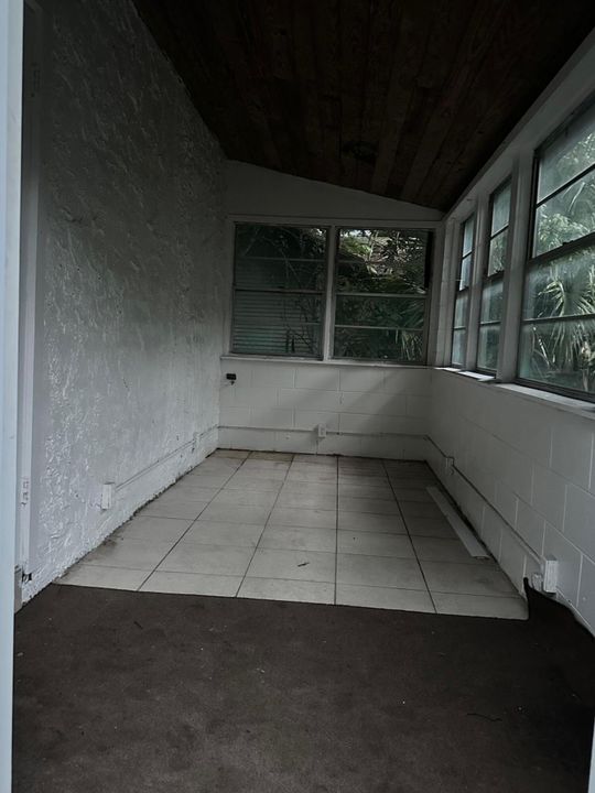 En Venta: $125,000 (1 camas, 1 baños, 320 Pies cuadrados)