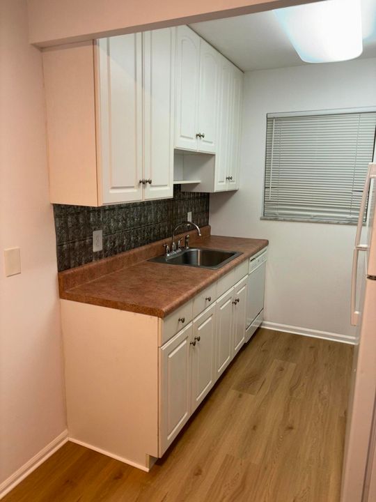 For Rent: $1,800 (1 beds, 1 baths, 620 Square Feet)