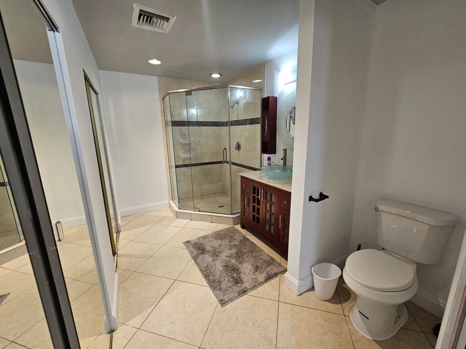 For Sale: $465,000 (4 beds, 2 baths, 1336 Square Feet)