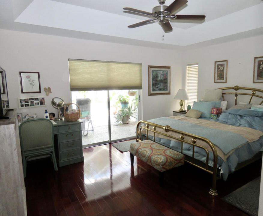 For Sale: $529,000 (2 beds, 2 baths, 1917 Square Feet)