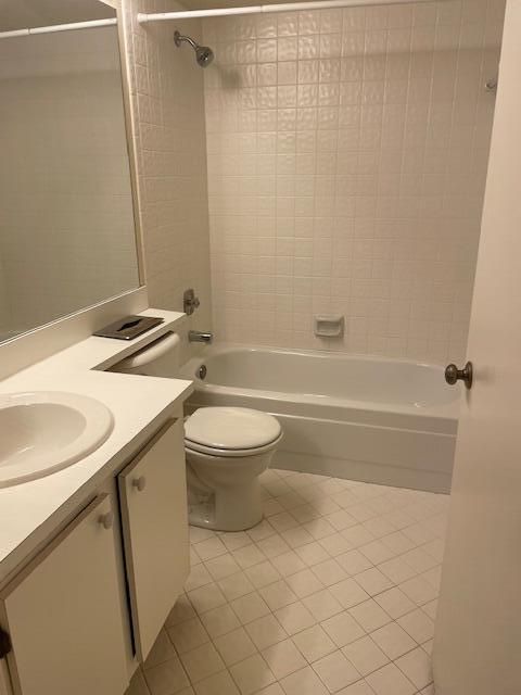 For Sale: $240,000 (2 beds, 2 baths, 1136 Square Feet)