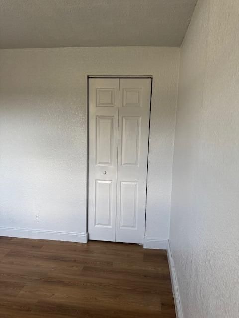 For Rent: $2,000 (3 beds, 1 baths, 1400 Square Feet)