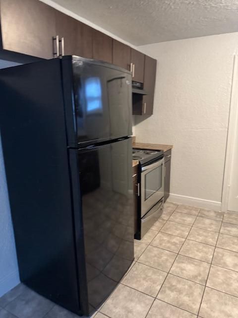 For Rent: $2,000 (3 beds, 1 baths, 1400 Square Feet)