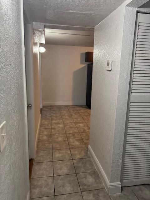 For Rent: $2,000 (3 beds, 1 baths, 1400 Square Feet)