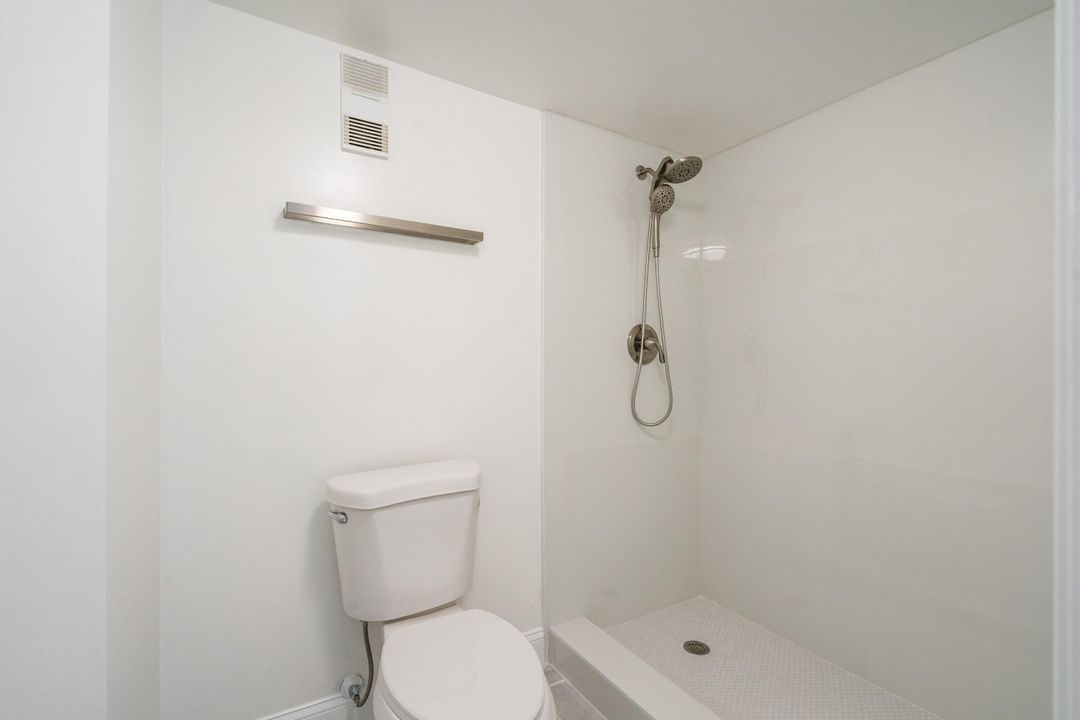 For Sale: $499,000 (2 beds, 2 baths, 1643 Square Feet)