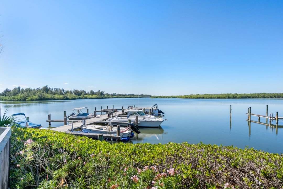 For Sale: $699,000 (3 beds, 2 baths, 1848 Square Feet)