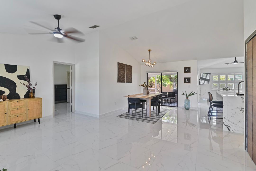 For Sale: $439,999 (3 beds, 2 baths, 1433 Square Feet)