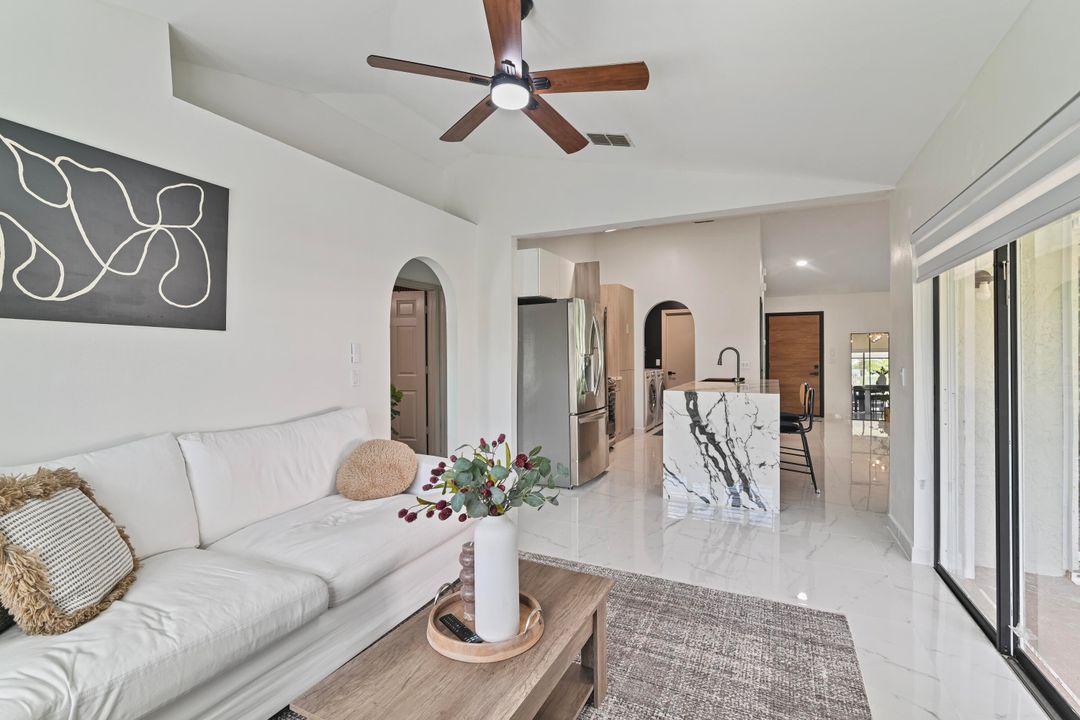 For Sale: $439,999 (3 beds, 2 baths, 1433 Square Feet)