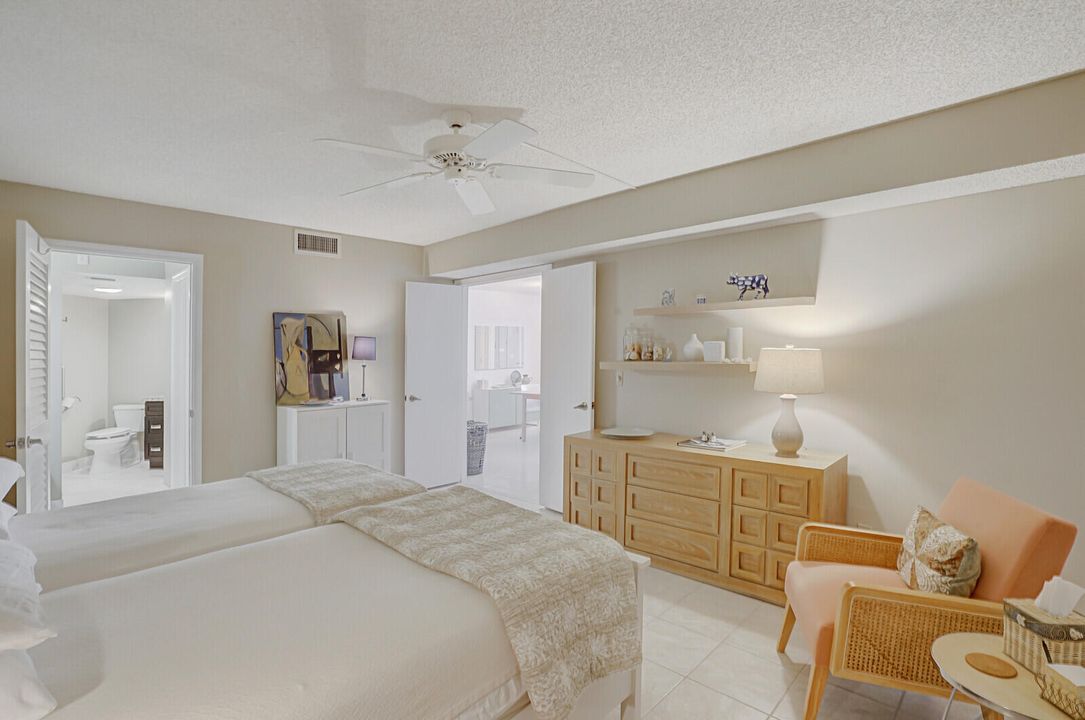 For Sale: $239,000 (2 beds, 2 baths, 1228 Square Feet)