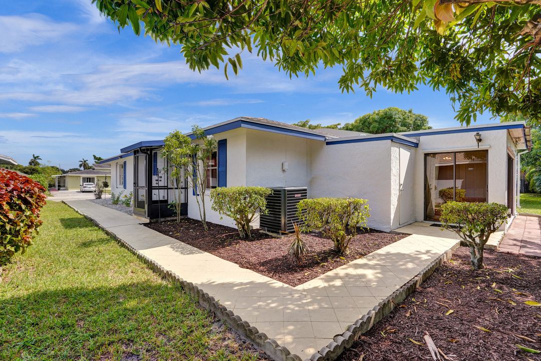 For Sale: $420,000 (3 beds, 2 baths, 1752 Square Feet)