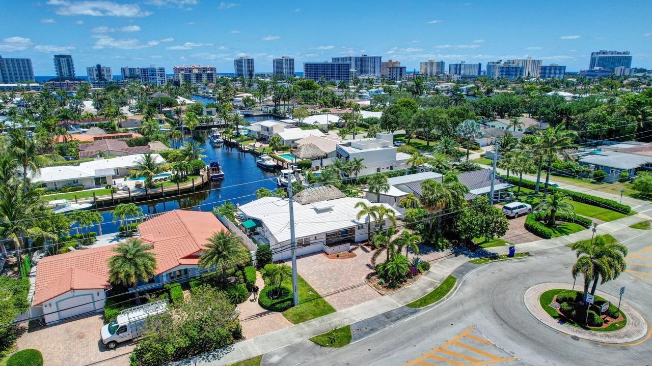 For Sale: $1,700,000 (4 beds, 3 baths, 1934 Square Feet)