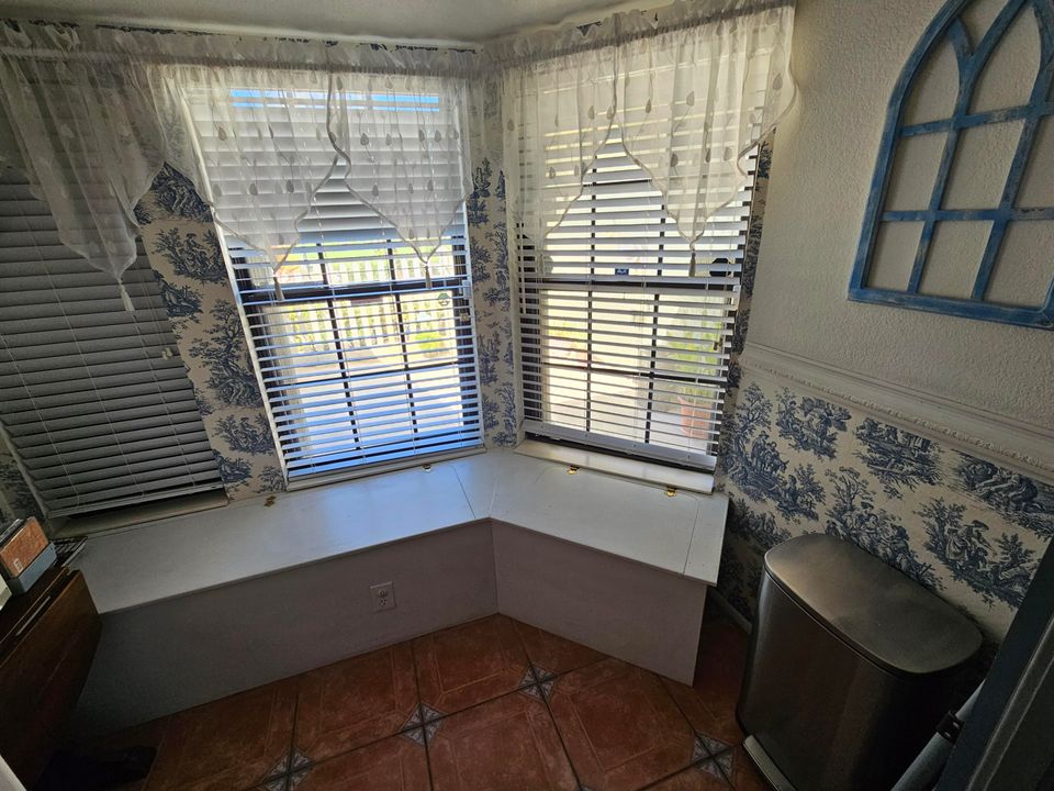 En Venta: $299,000 (3 camas, 2 baños, 1357 Pies cuadrados)