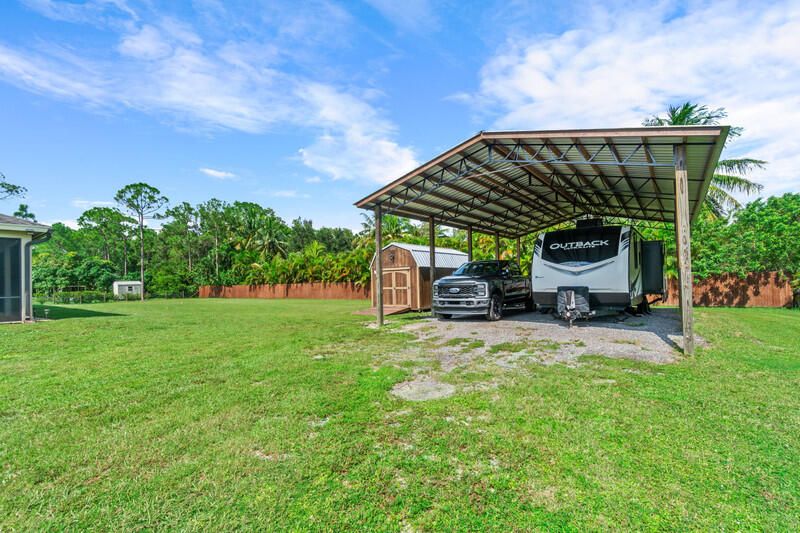 For Sale: $819,900 (3 beds, 2 baths, 2204 Square Feet)