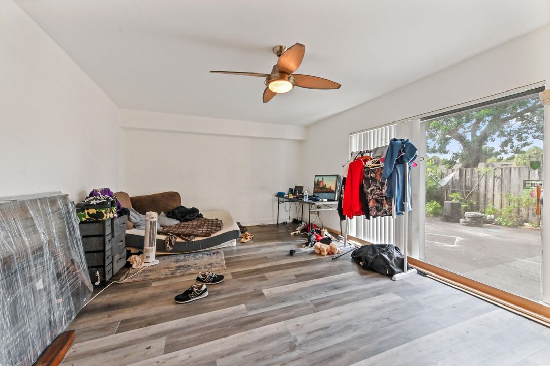 For Sale: $250,000 (2 beds, 2 baths, 1236 Square Feet)