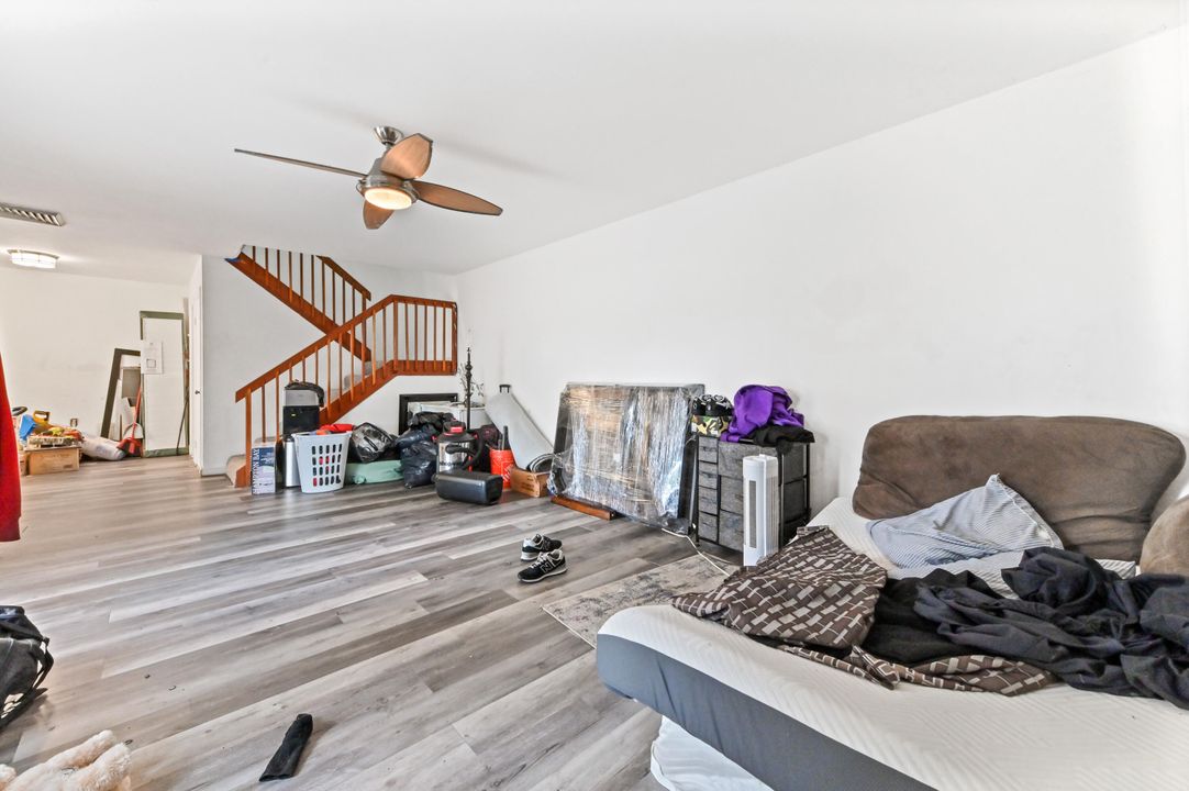 For Sale: $250,000 (2 beds, 2 baths, 1236 Square Feet)