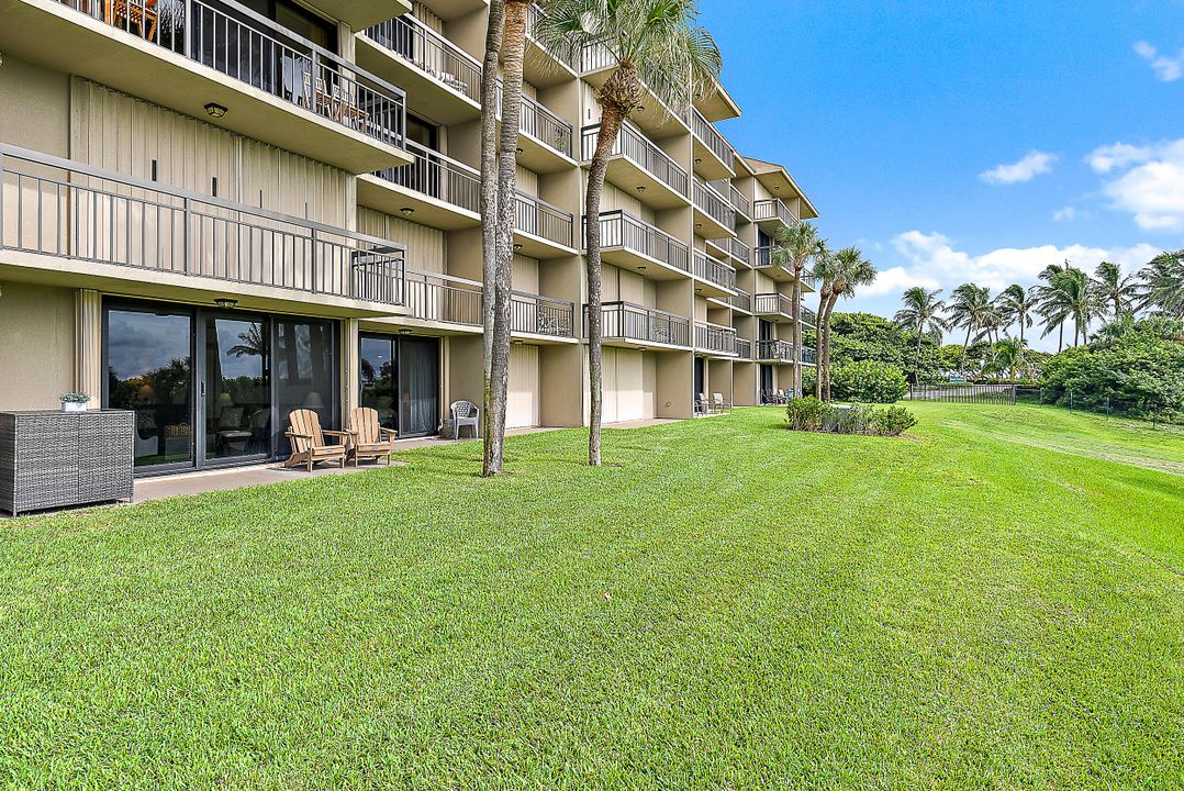 For Sale: $690,000 (2 beds, 2 baths, 1385 Square Feet)