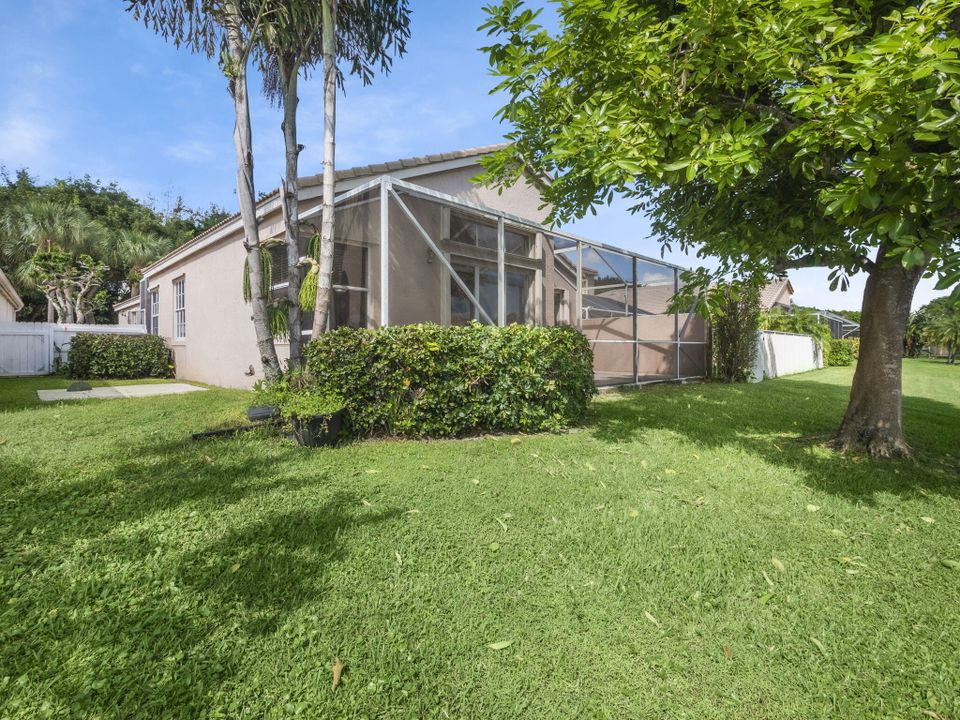 For Sale: $549,900 (3 beds, 2 baths, 1861 Square Feet)