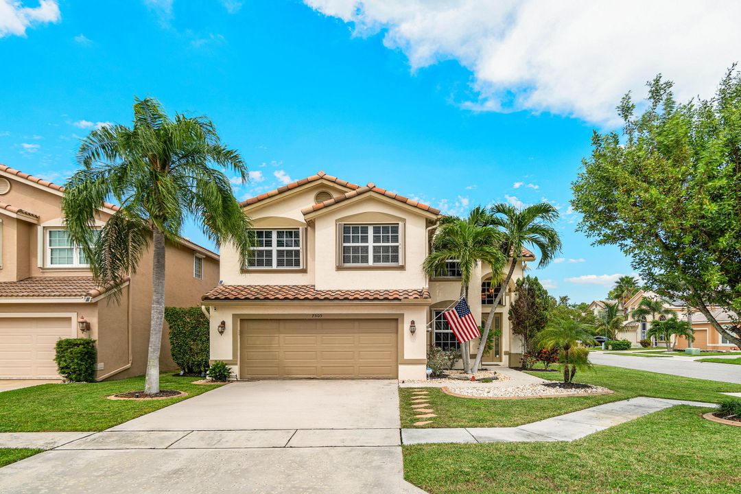 For Sale: $634,900 (4 beds, 2 baths, 2532 Square Feet)