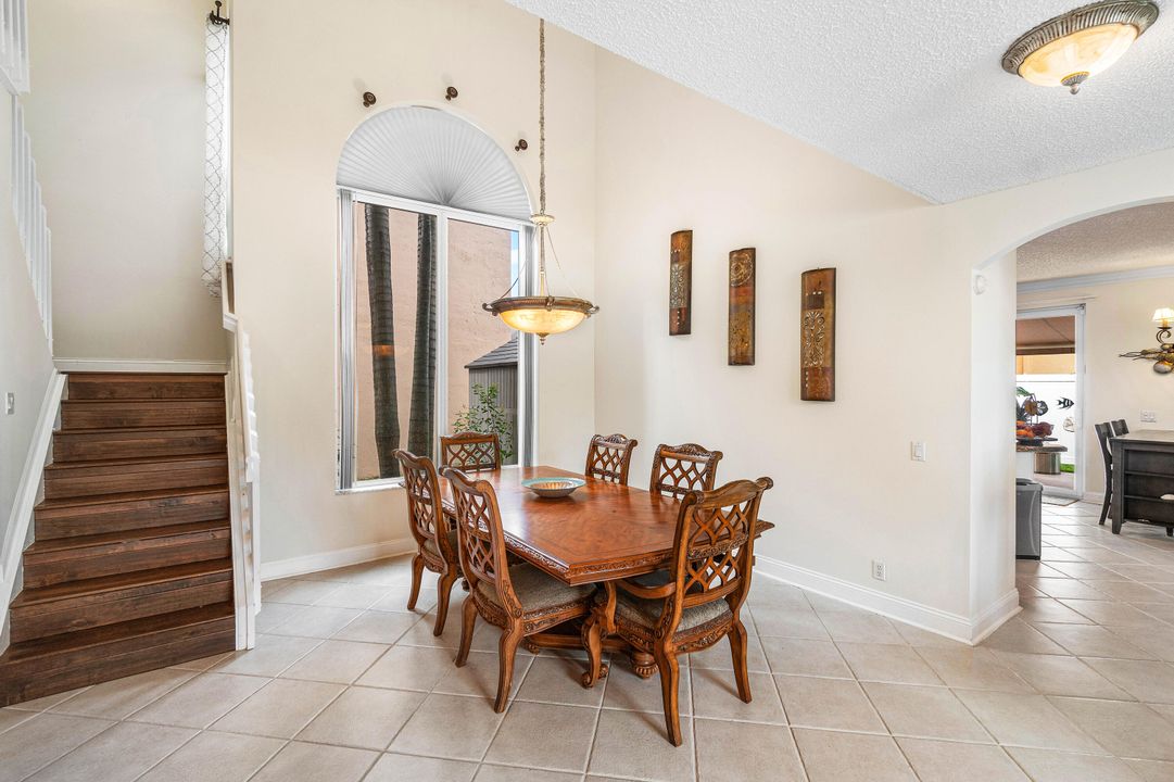 For Sale: $634,900 (4 beds, 2 baths, 2532 Square Feet)