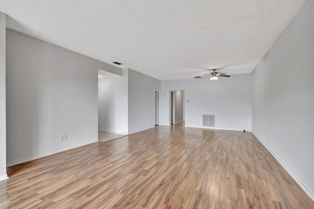 For Sale: $465,000 (2 beds, 2 baths, 1439 Square Feet)