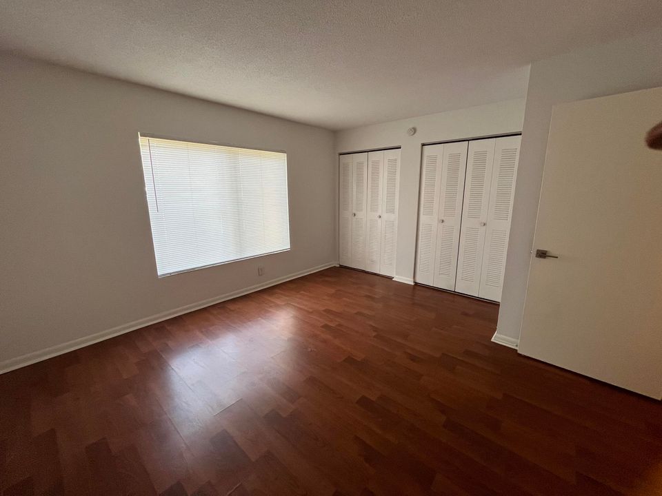 For Rent: $1,675 (1 beds, 1 baths, 768 Square Feet)