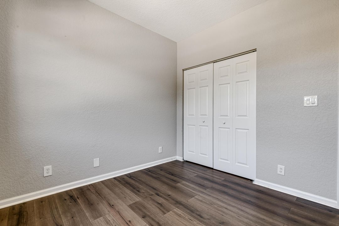 Active With Contract: $3,000 (3 beds, 2 baths, 1632 Square Feet)