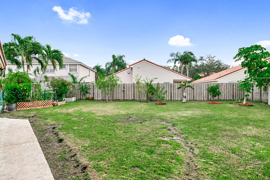 For Sale: $753,999 (3 beds, 2 baths, 1727 Square Feet)