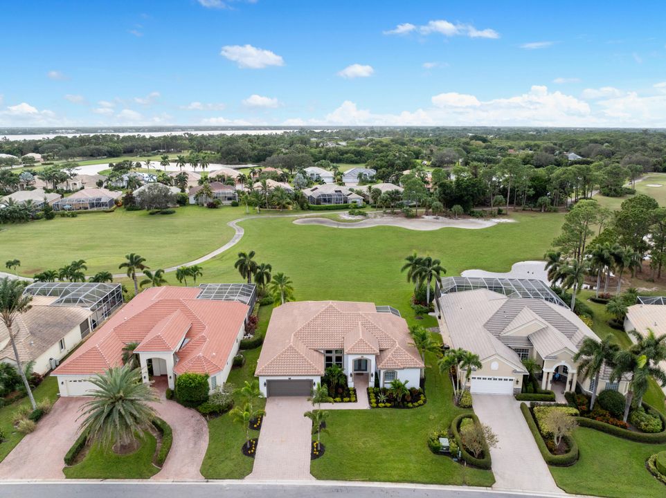 Active With Contract: $799,900 (3 beds, 3 baths, 2196 Square Feet)