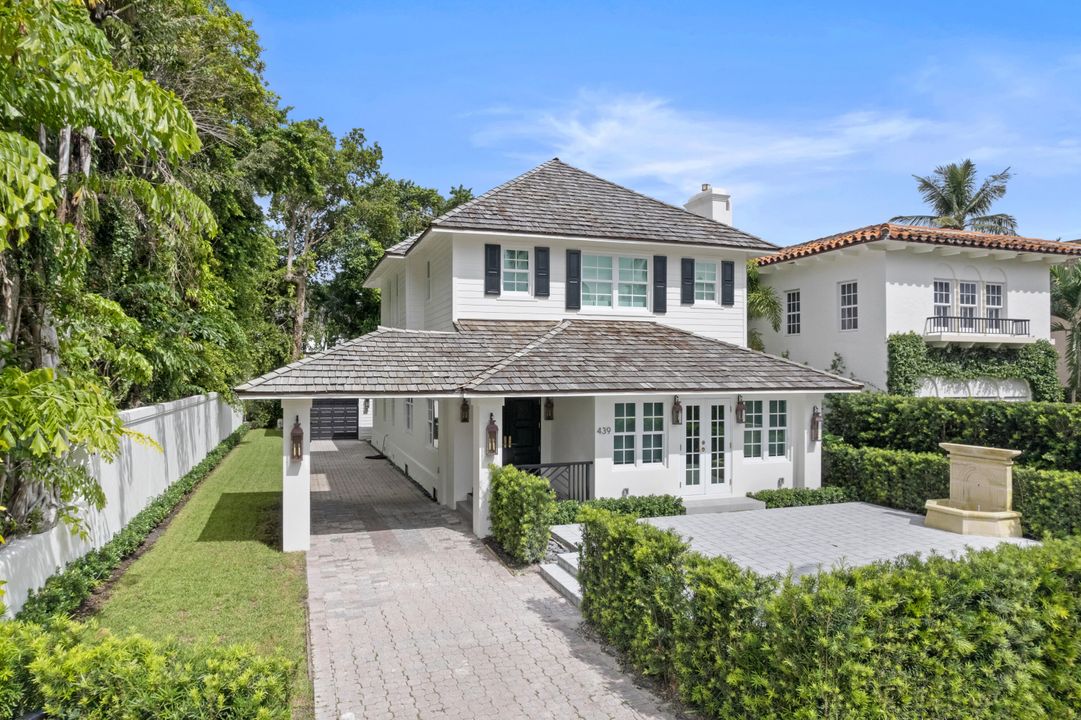 For Sale: $9,600,000 (3 beds, 4 baths, 2181 Square Feet)