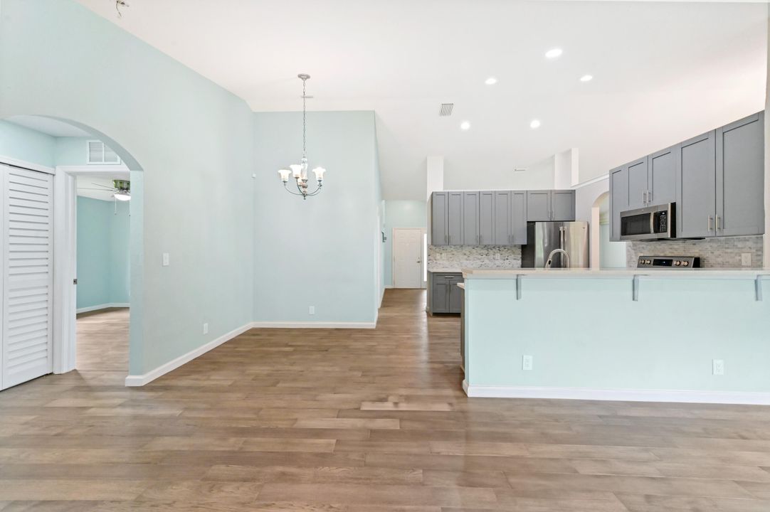 For Sale: $699,900 (4 beds, 2 baths, 2178 Square Feet)