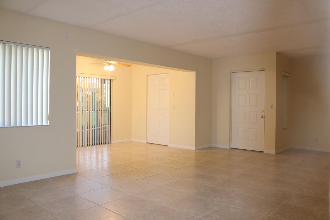 For Rent: $2,000 (2 beds, 2 baths, 1115 Square Feet)