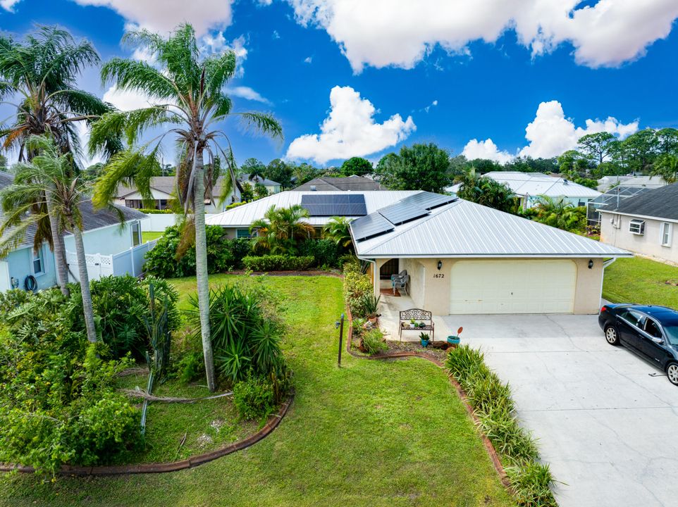 For Sale: $420,000 (3 beds, 2 baths, 2104 Square Feet)