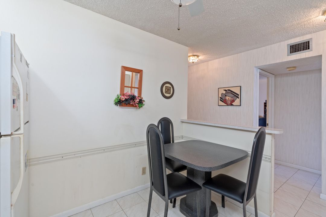 For Sale: $269,000 (2 beds, 2 baths, 1227 Square Feet)