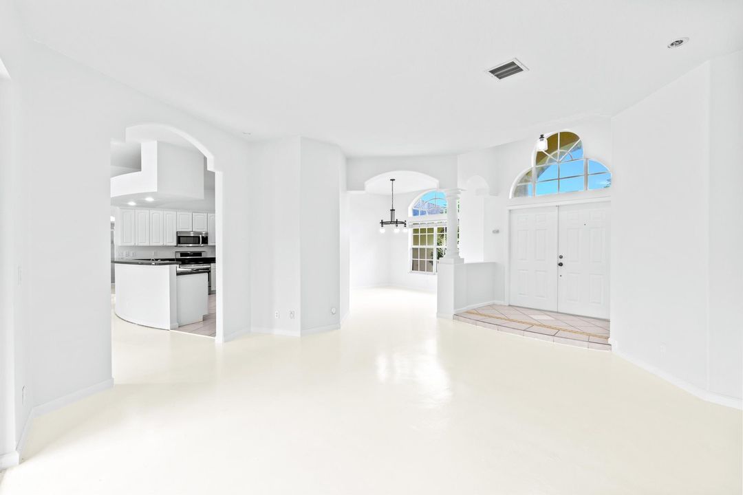 For Sale: $6,000,000 (4 beds, 2 baths, 2420 Square Feet)