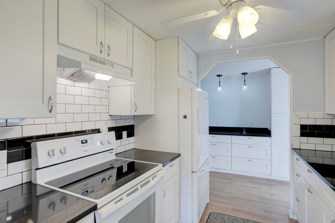 For Sale: $177,000 (2 beds, 2 baths, 1032 Square Feet)