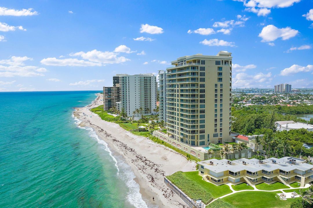 For Sale: $3,800,000 (3 beds, 3 baths, 3136 Square Feet)