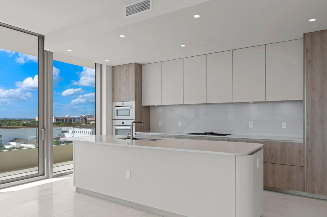 For Sale: $5,250,000 (3 beds, 3 baths, 3158 Square Feet)