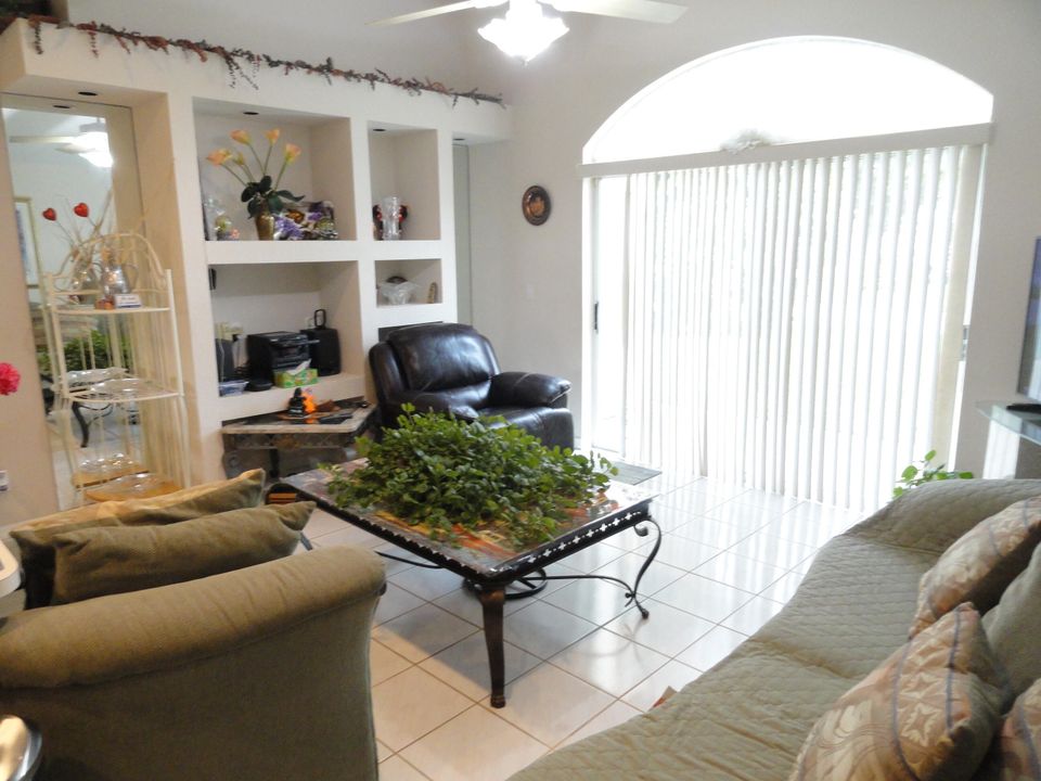 For Sale: $535,000 (3 beds, 2 baths, 1710 Square Feet)