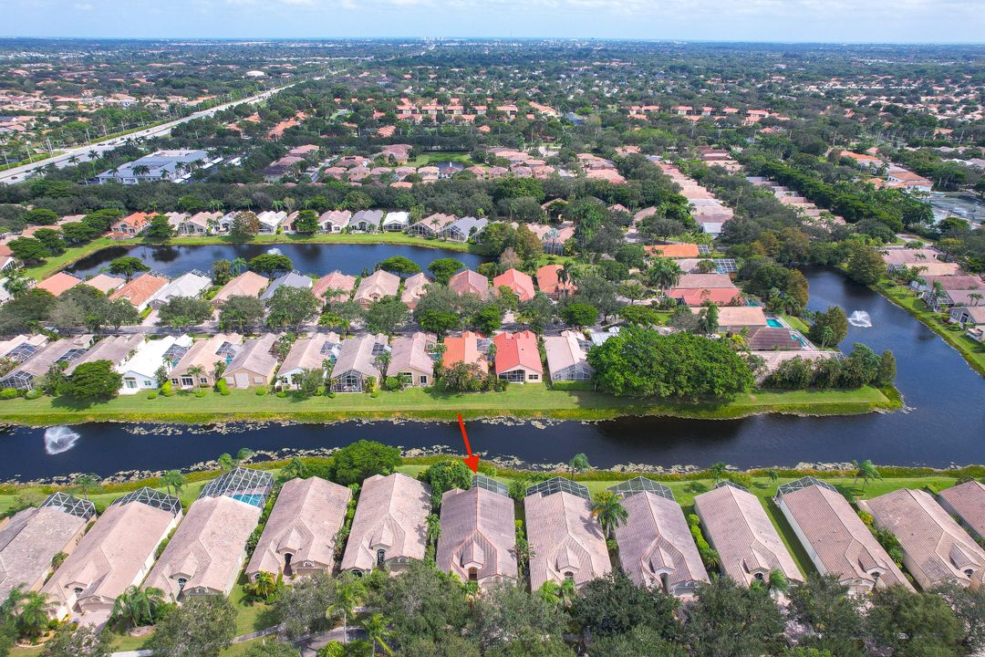 For Sale: $594,000 (3 beds, 2 baths, 2576 Square Feet)