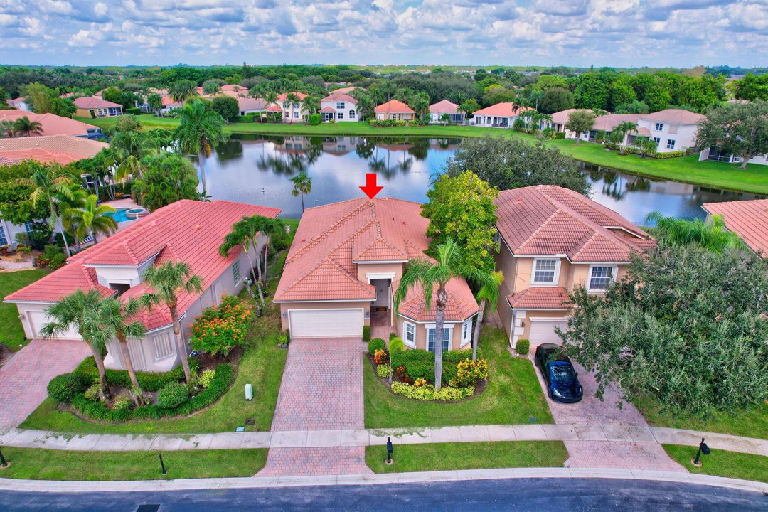 For Sale: $785,000 (4 beds, 2 baths, 2238 Square Feet)