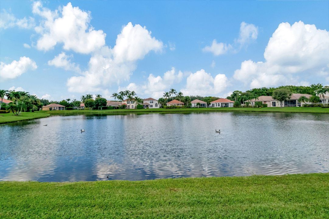 For Sale: $785,000 (4 beds, 2 baths, 2238 Square Feet)