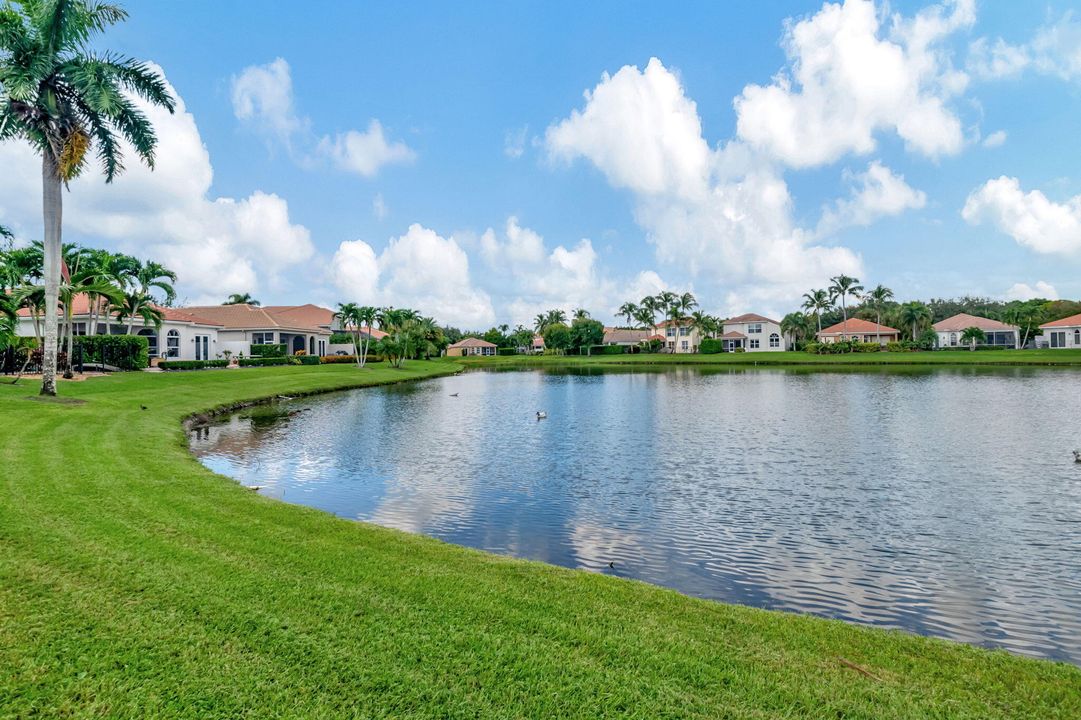 For Sale: $785,000 (4 beds, 2 baths, 2238 Square Feet)