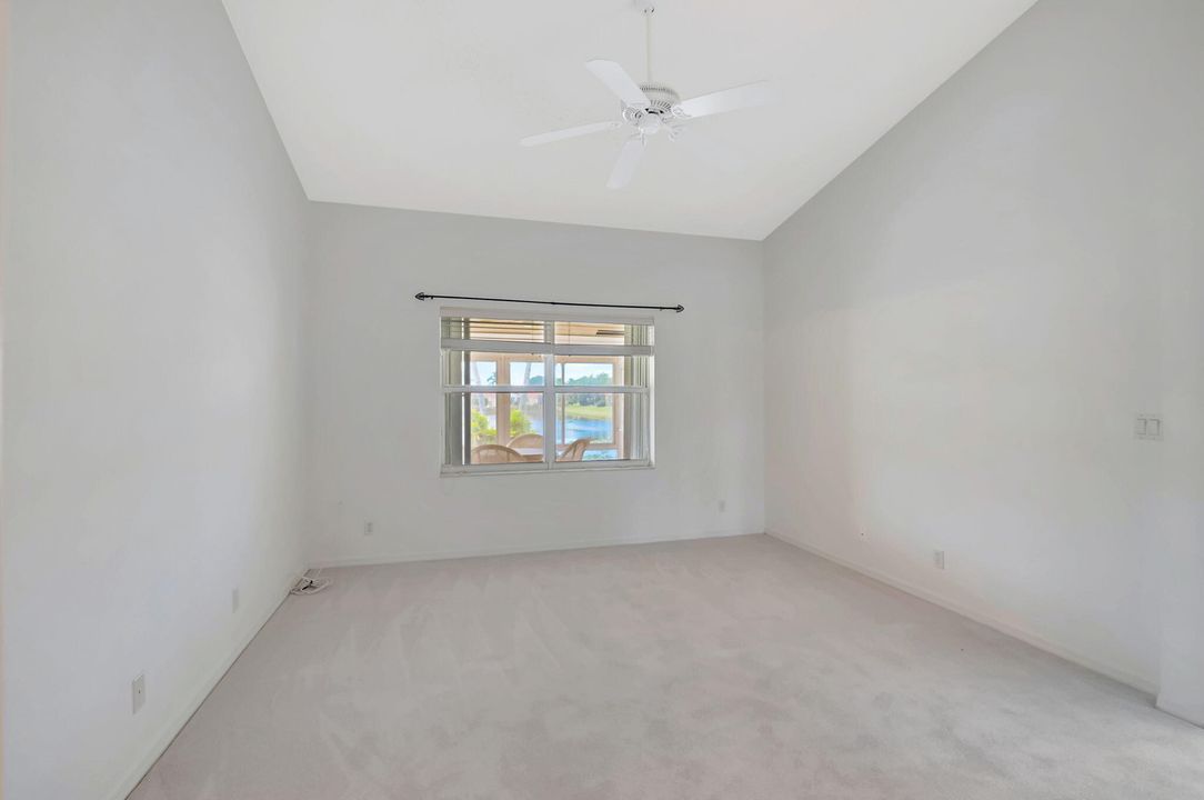 For Sale: $355,000 (2 beds, 2 baths, 1246 Square Feet)