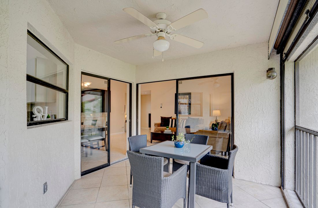 For Sale: $280,000 (2 beds, 2 baths, 1335 Square Feet)