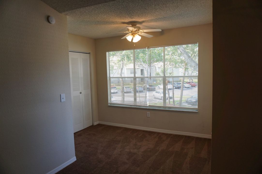 For Rent: $1,575 (1 beds, 1 baths, 726 Square Feet)